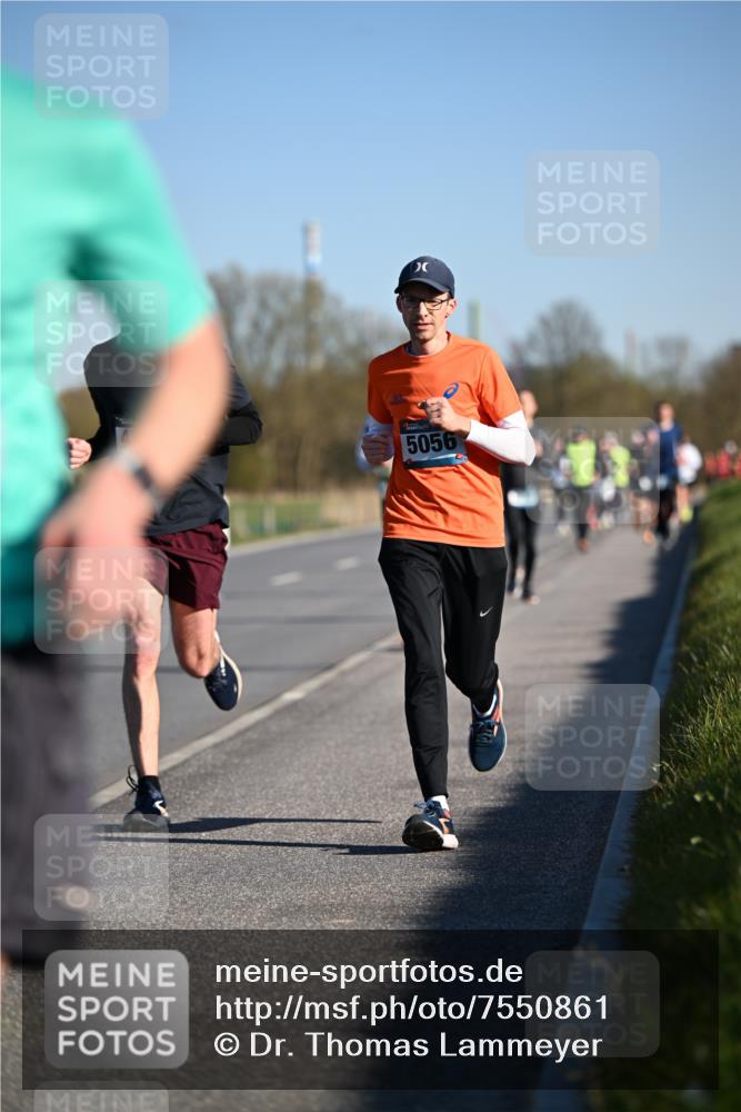 06.04.2025 - 44. Internationalen Wilhelmsburger Insellauf Dr. Thomas Lammeyer http://msf.ph/oto/7550861 06.04.2025 09:23:20 Laufen 5056 meine-sportfotos.de