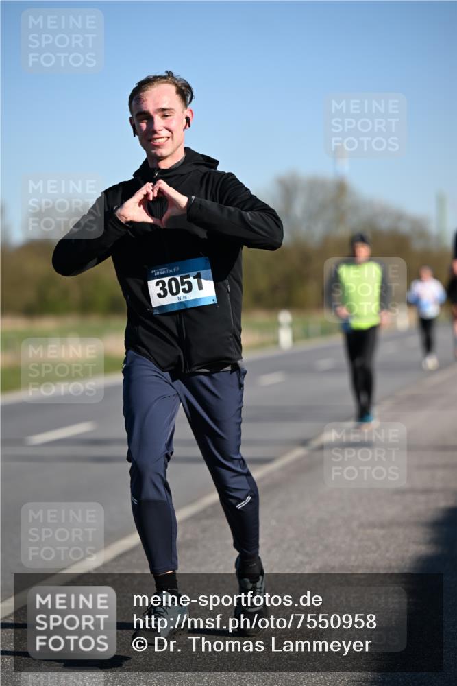 06.04.2025 - 44. Internationalen Wilhelmsburger Insellauf Dr. Thomas Lammeyer http://msf.ph/oto/7550958 06.04.2025 09:23:29 Laufen 3051 meine-sportfotos.de