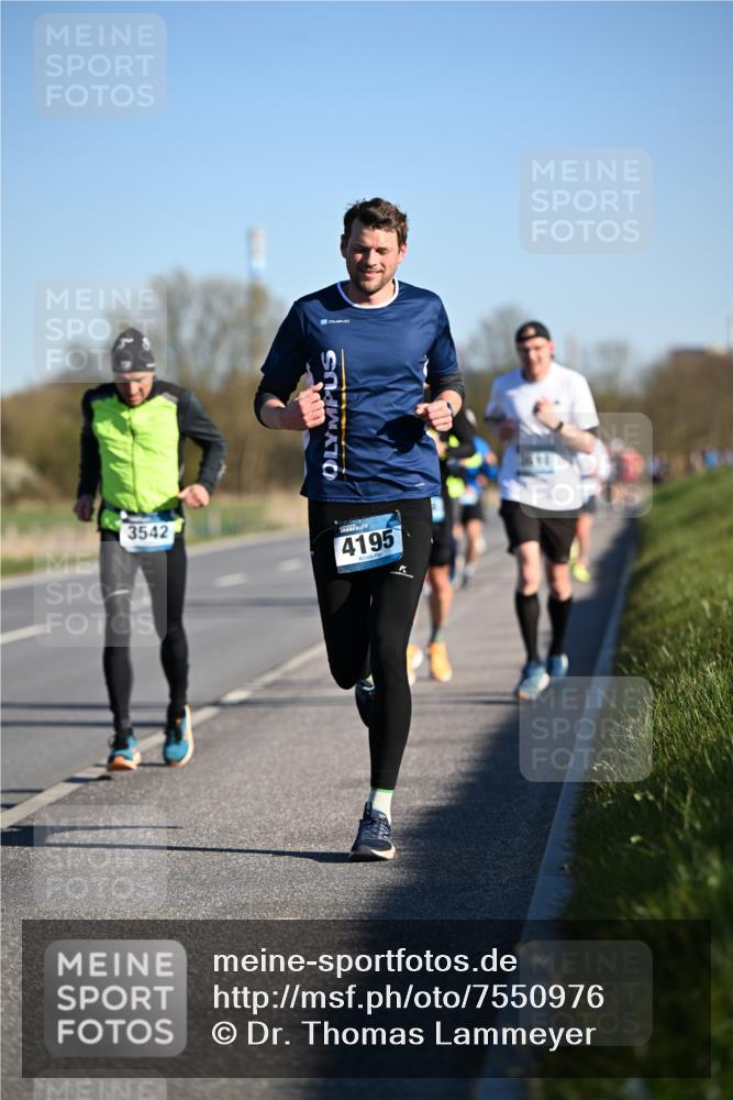 06.04.2025 - 44. Internationalen Wilhelmsburger Insellauf Dr. Thomas Lammeyer http://msf.ph/oto/7550976 06.04.2025 09:23:31 Laufen 3542, 4195 meine-sportfotos.de
