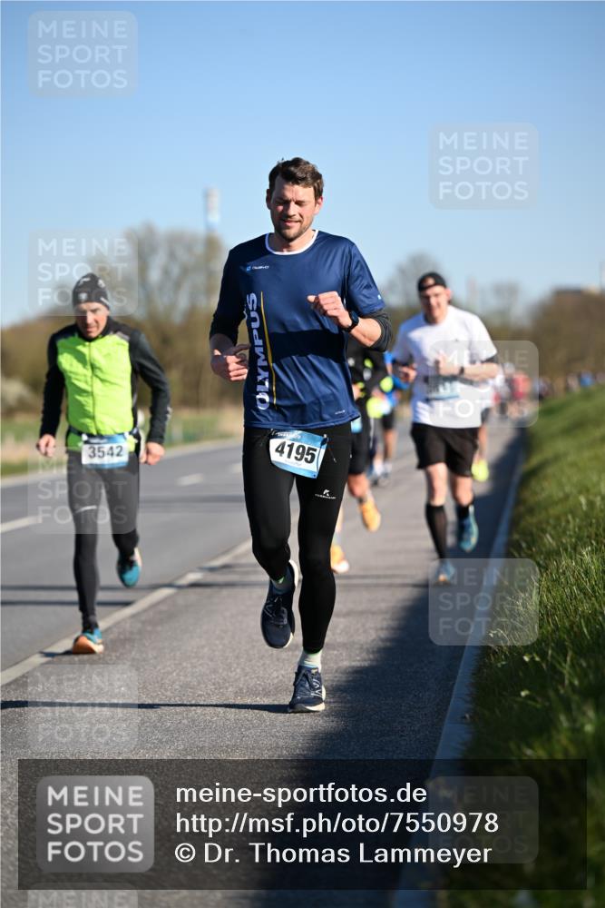 06.04.2025 - 44. Internationalen Wilhelmsburger Insellauf Dr. Thomas Lammeyer http://msf.ph/oto/7550978 06.04.2025 09:23:31 Laufen 3542, 4195 meine-sportfotos.de