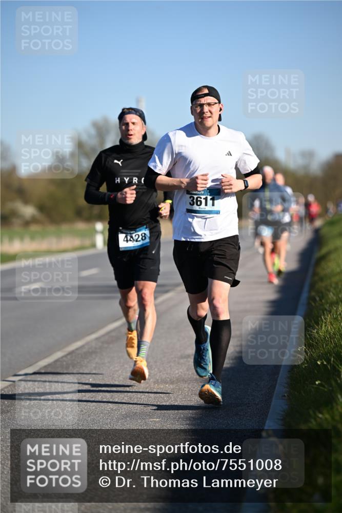 06.04.2025 - 44. Internationalen Wilhelmsburger Insellauf Dr. Thomas Lammeyer http://msf.ph/oto/7551008 06.04.2025 09:23:34 Laufen 3611, 4428 meine-sportfotos.de