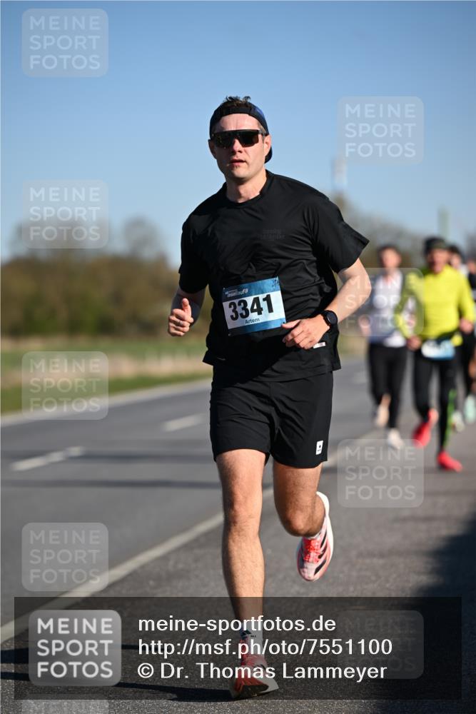 06.04.2025 - 44. Internationalen Wilhelmsburger Insellauf Dr. Thomas Lammeyer http://msf.ph/oto/7551100 06.04.2025 09:23:42 Laufen 3341 meine-sportfotos.de