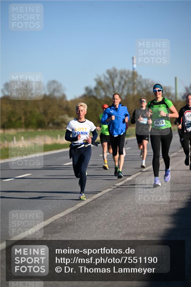 06.04.2025 - 44. Internationalen Wilhelmsburger Insellauf Dr. Thomas Lammeyer http://msf.ph/oto/7551190 06.04.2025 09:23:52 Laufen 4615 meine-sportfotos.de