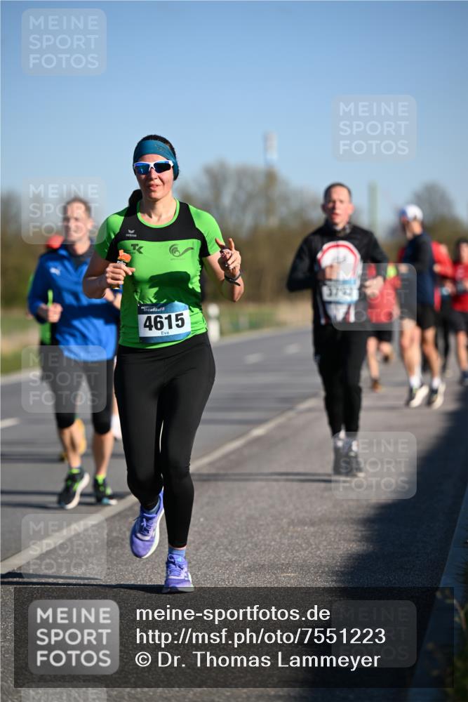 06.04.2025 - 44. Internationalen Wilhelmsburger Insellauf Dr. Thomas Lammeyer http://msf.ph/oto/7551223 06.04.2025 09:23:54 Laufen 4615, 3792 meine-sportfotos.de