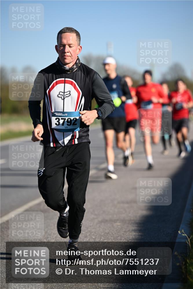06.04.2025 - 44. Internationalen Wilhelmsburger Insellauf Dr. Thomas Lammeyer http://msf.ph/oto/7551237 06.04.2025 09:23:56 Laufen 3792 meine-sportfotos.de