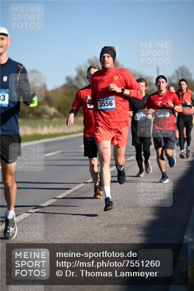 06.04.2025 - 44. Internationalen Wilhelmsburger Insellauf Dr. Thomas Lammeyer http://msf.ph/oto/7551260 06.04.2025 09:23:58 Laufen 3, 773, 3556, 3181, 3049 meine-sportfotos.de
