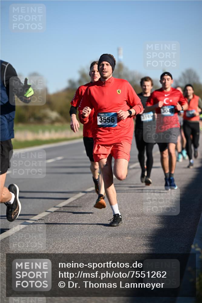 06.04.2025 - 44. Internationalen Wilhelmsburger Insellauf Dr. Thomas Lammeyer http://msf.ph/oto/7551262 06.04.2025 09:23:58 Laufen 3556, 3189, 3049 meine-sportfotos.de