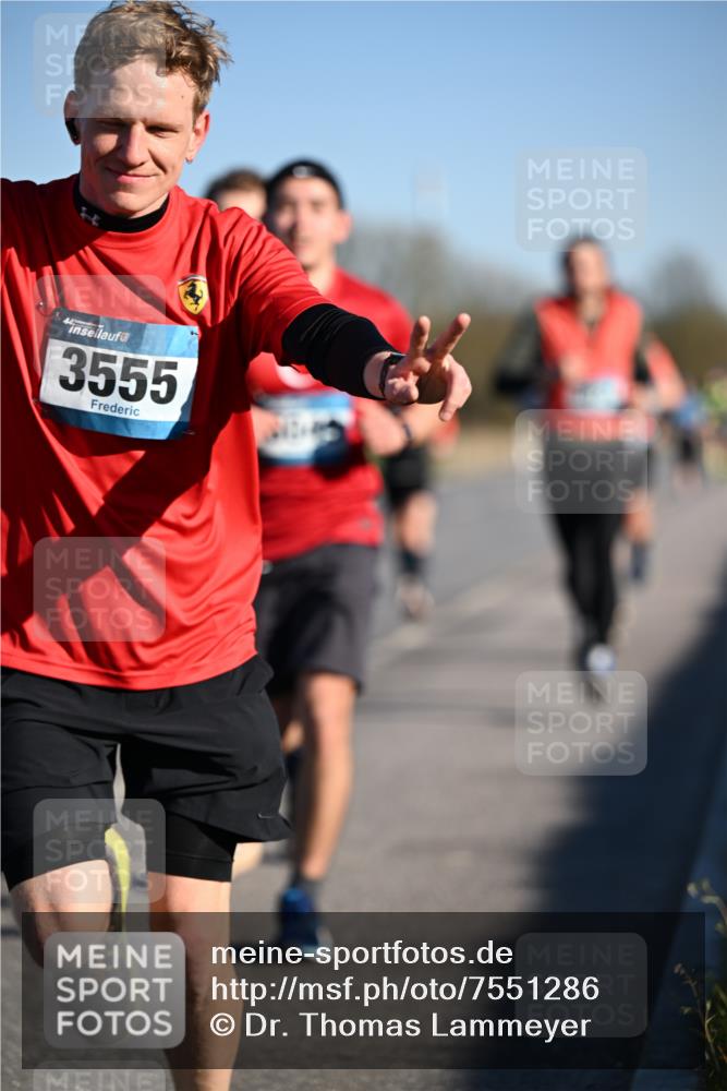 06.04.2025 - 44. Internationalen Wilhelmsburger Insellauf Dr. Thomas Lammeyer http://msf.ph/oto/7551286 06.04.2025 09:24:00 Laufen 44, 3555 meine-sportfotos.de