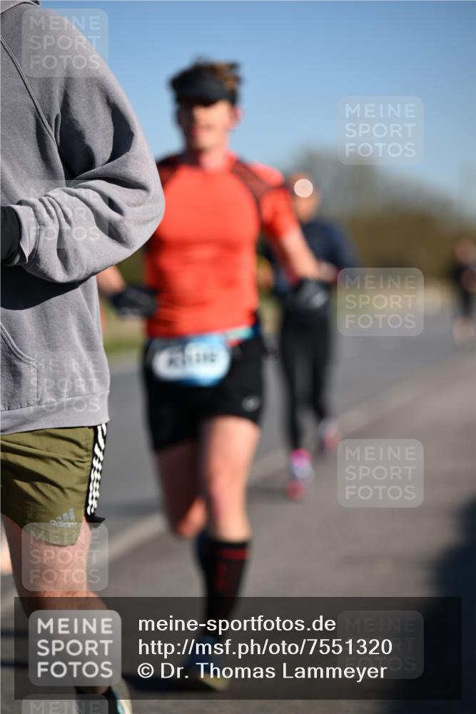 06.04.2025 - 44. Internationalen Wilhelmsburger Insellauf Dr. Thomas Lammeyer http://msf.ph/oto/7551320 06.04.2025 09:24:04 Laufen  meine-sportfotos.de