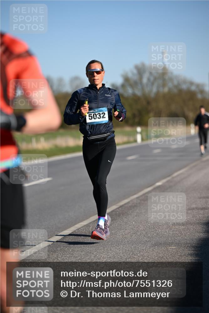 06.04.2025 - 44. Internationalen Wilhelmsburger Insellauf Dr. Thomas Lammeyer http://msf.ph/oto/7551326 06.04.2025 09:24:05 Laufen 5032 meine-sportfotos.de