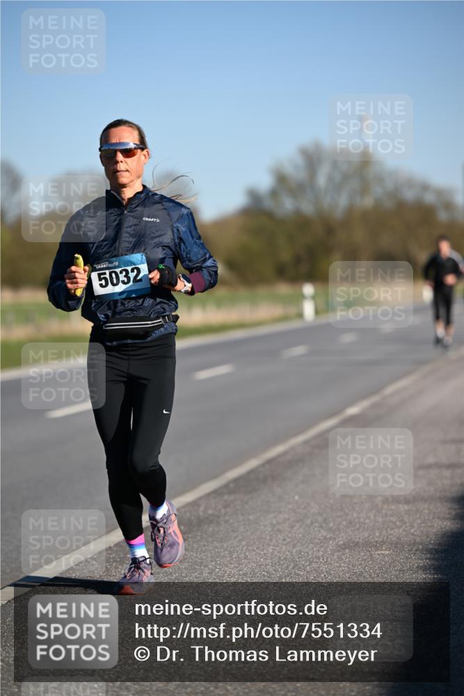 06.04.2025 - 44. Internationalen Wilhelmsburger Insellauf Dr. Thomas Lammeyer http://msf.ph/oto/7551334 06.04.2025 09:24:06 Laufen 5032 meine-sportfotos.de