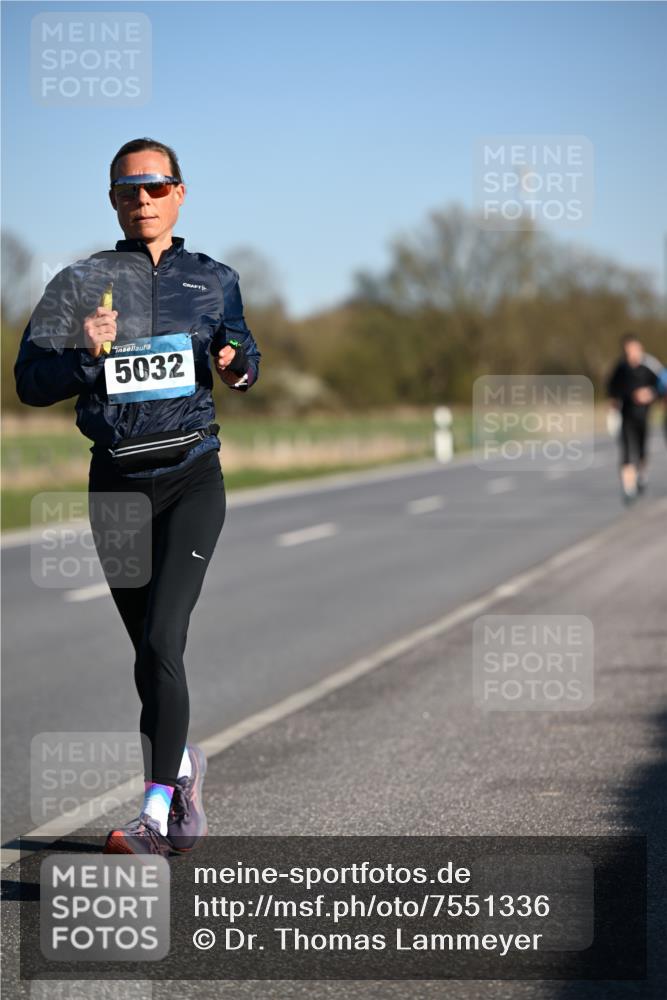 06.04.2025 - 44. Internationalen Wilhelmsburger Insellauf Dr. Thomas Lammeyer http://msf.ph/oto/7551336 06.04.2025 09:24:06 Laufen 5032 meine-sportfotos.de