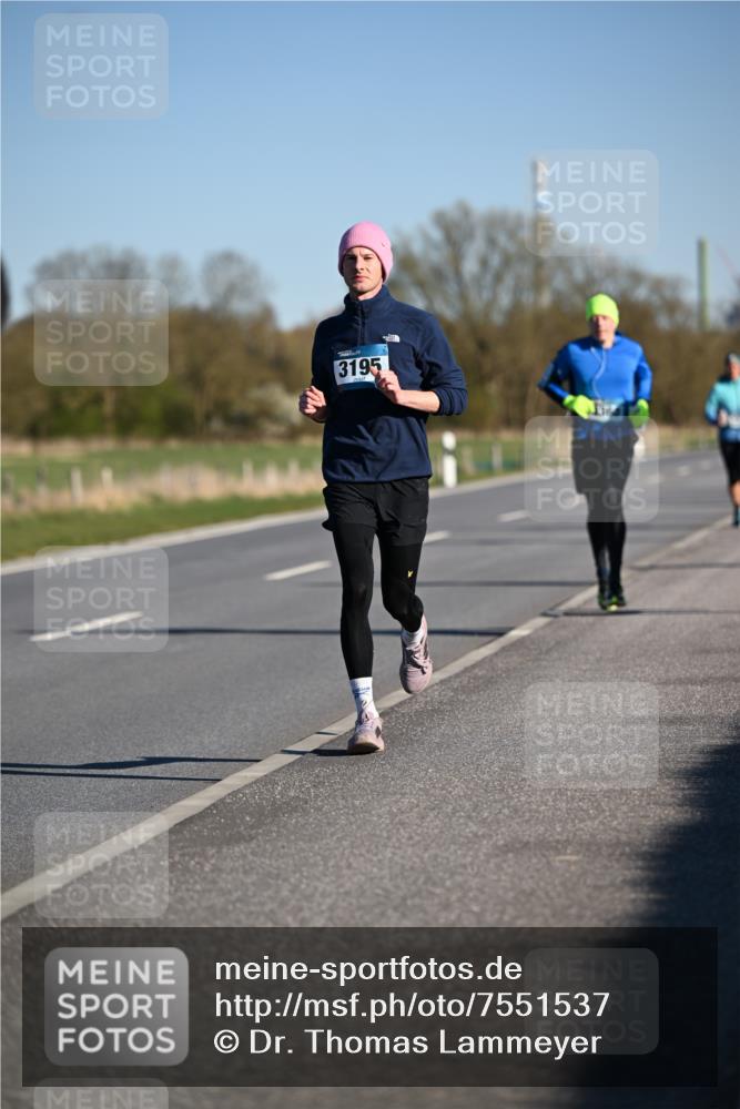 06.04.2025 - 44. Internationalen Wilhelmsburger Insellauf Dr. Thomas Lammeyer http://msf.ph/oto/7551537 06.04.2025 09:24:35 Laufen 3195, 4 meine-sportfotos.de