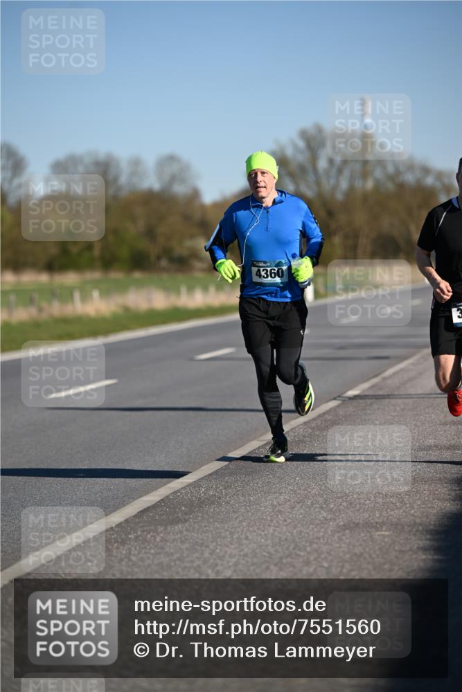 06.04.2025 - 44. Internationalen Wilhelmsburger Insellauf Dr. Thomas Lammeyer http://msf.ph/oto/7551560 06.04.2025 09:24:37 Laufen 4360, 3 meine-sportfotos.de
