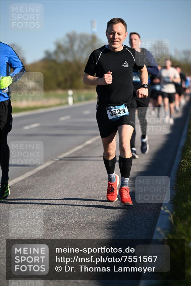 06.04.2025 - 44. Internationalen Wilhelmsburger Insellauf Dr. Thomas Lammeyer http://msf.ph/oto/7551567 06.04.2025 09:24:39 Laufen 3323 meine-sportfotos.de
