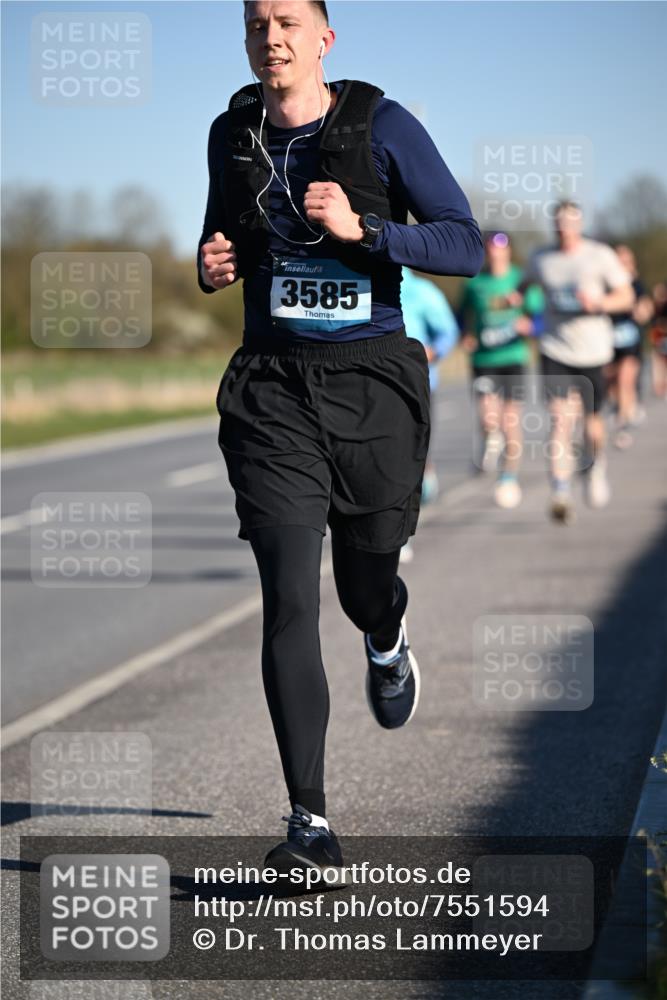 06.04.2025 - 44. Internationalen Wilhelmsburger Insellauf Dr. Thomas Lammeyer http://msf.ph/oto/7551594 06.04.2025 09:24:41 Laufen 3585 meine-sportfotos.de