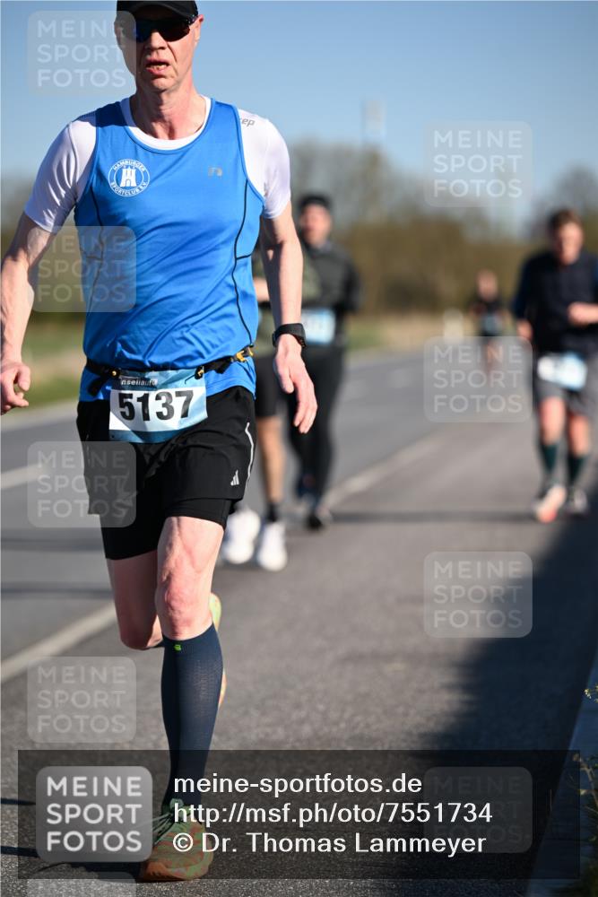 06.04.2025 - 44. Internationalen Wilhelmsburger Insellauf Dr. Thomas Lammeyer http://msf.ph/oto/7551734 06.04.2025 09:24:58 Laufen 5137 meine-sportfotos.de