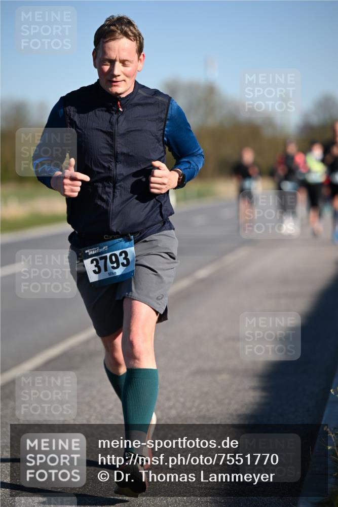 06.04.2025 - 44. Internationalen Wilhelmsburger Insellauf Dr. Thomas Lammeyer http://msf.ph/oto/7551770 06.04.2025 09:25:01 Laufen 3793 meine-sportfotos.de