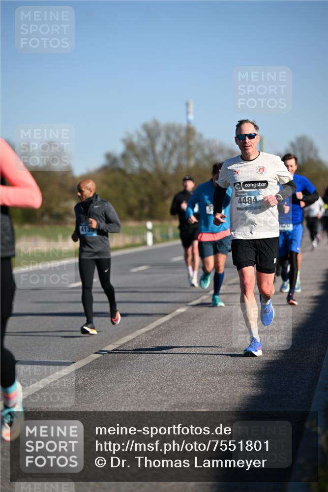 06.04.2025 - 44. Internationalen Wilhelmsburger Insellauf Dr. Thomas Lammeyer http://msf.ph/oto/7551801 06.04.2025 09:25:09 Laufen 413, 4484 meine-sportfotos.de