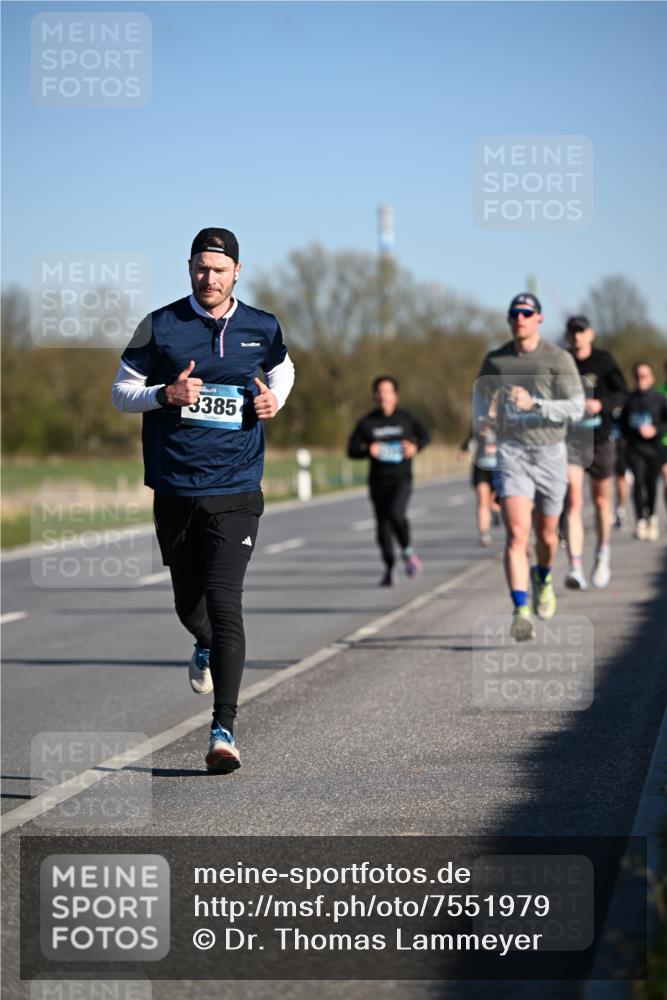 06.04.2025 - 44. Internationalen Wilhelmsburger Insellauf Dr. Thomas Lammeyer http://msf.ph/oto/7551979 06.04.2025 09:25:25 Laufen 3385 meine-sportfotos.de