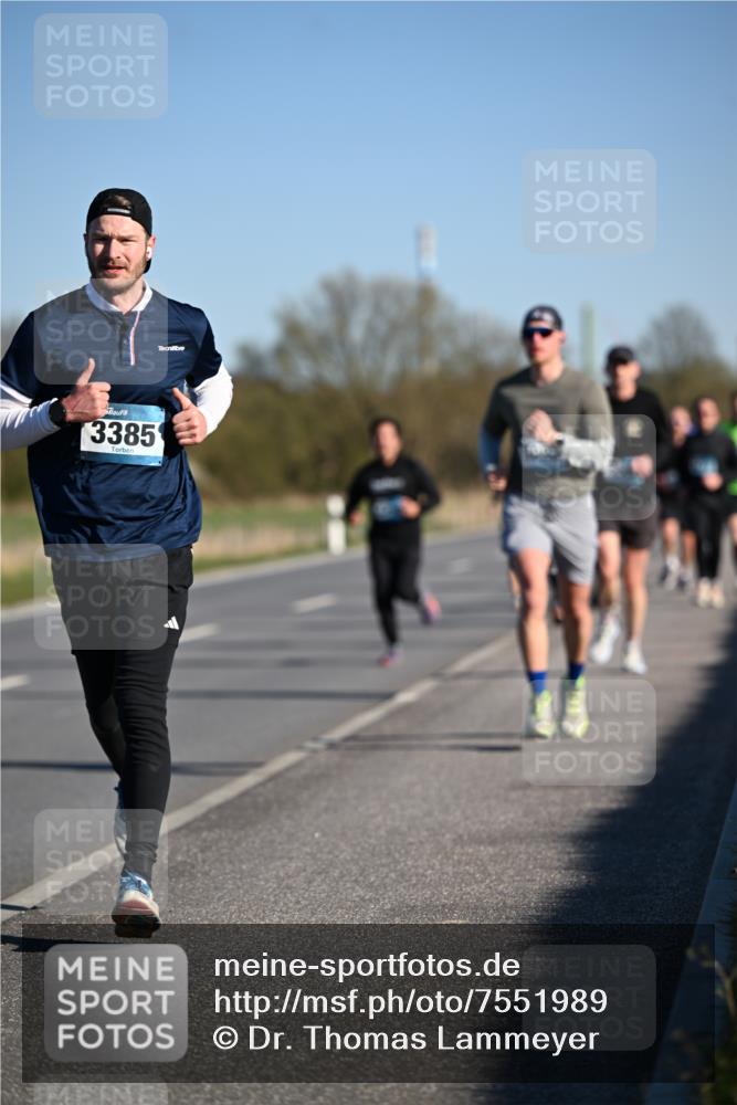 06.04.2025 - 44. Internationalen Wilhelmsburger Insellauf Dr. Thomas Lammeyer http://msf.ph/oto/7551989 06.04.2025 09:25:25 Laufen 3385 meine-sportfotos.de