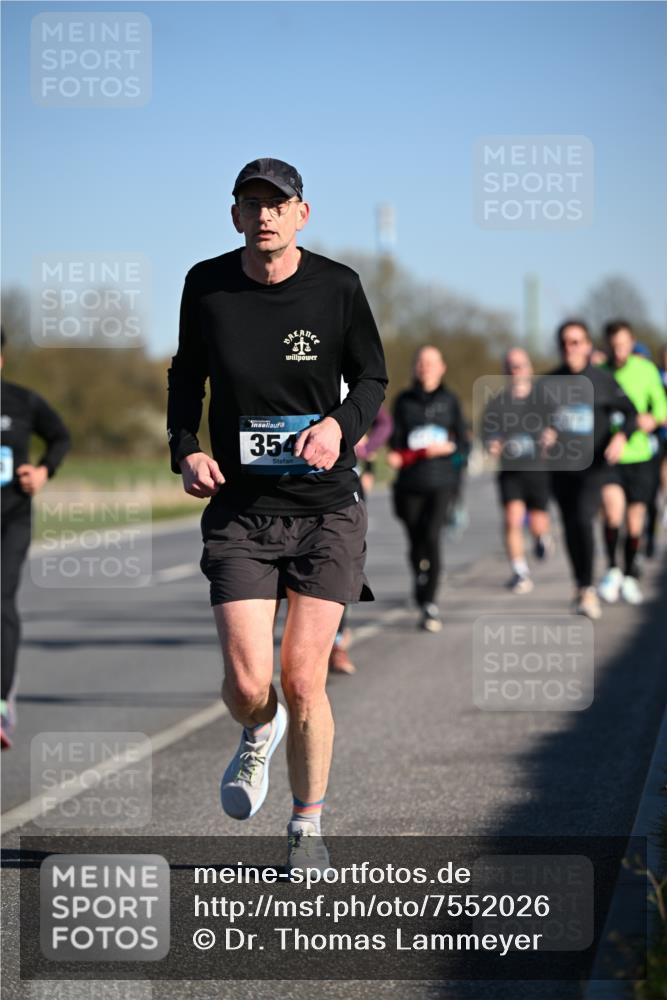 06.04.2025 - 44. Internationalen Wilhelmsburger Insellauf Dr. Thomas Lammeyer http://msf.ph/oto/7552026 06.04.2025 09:25:29 Laufen 354 meine-sportfotos.de