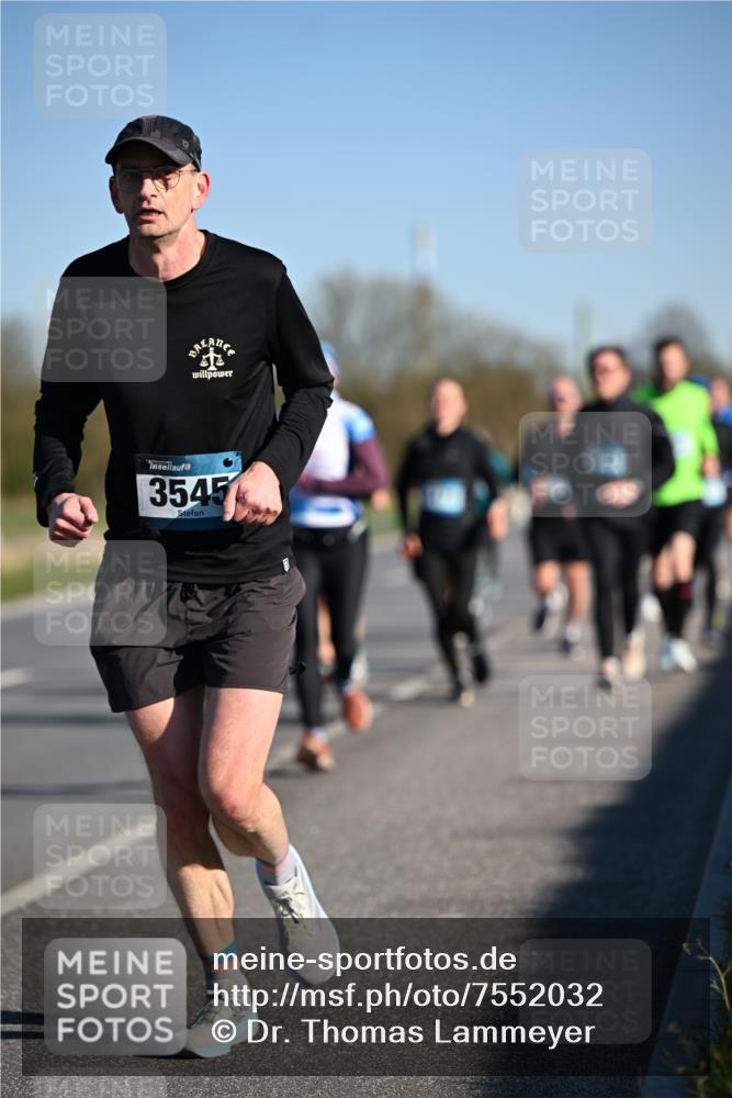 06.04.2025 - 44. Internationalen Wilhelmsburger Insellauf Dr. Thomas Lammeyer http://msf.ph/oto/7552032 06.04.2025 09:25:30 Laufen 3545 meine-sportfotos.de