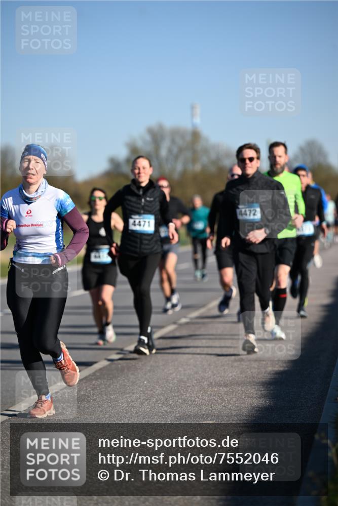 06.04.2025 - 44. Internationalen Wilhelmsburger Insellauf Dr. Thomas Lammeyer http://msf.ph/oto/7552046 06.04.2025 09:25:31 Laufen 5, 4471, 4472 meine-sportfotos.de