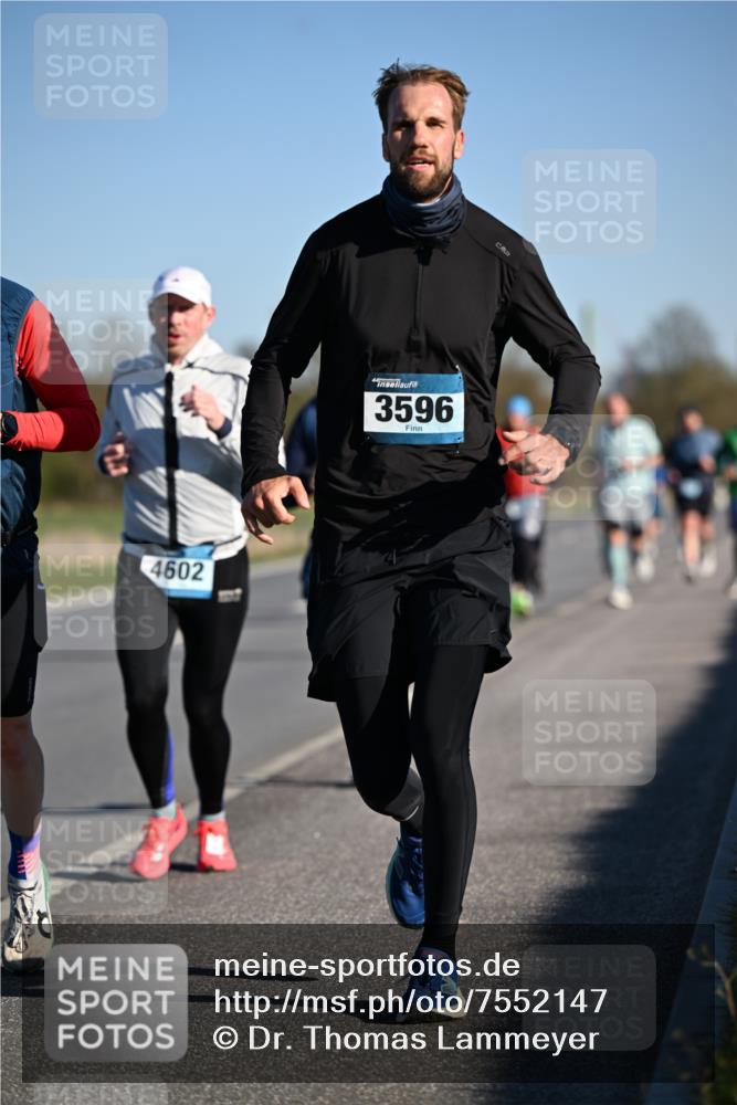 06.04.2025 - 44. Internationalen Wilhelmsburger Insellauf Dr. Thomas Lammeyer http://msf.ph/oto/7552147 06.04.2025 09:25:41 Laufen 4602, 3596 meine-sportfotos.de