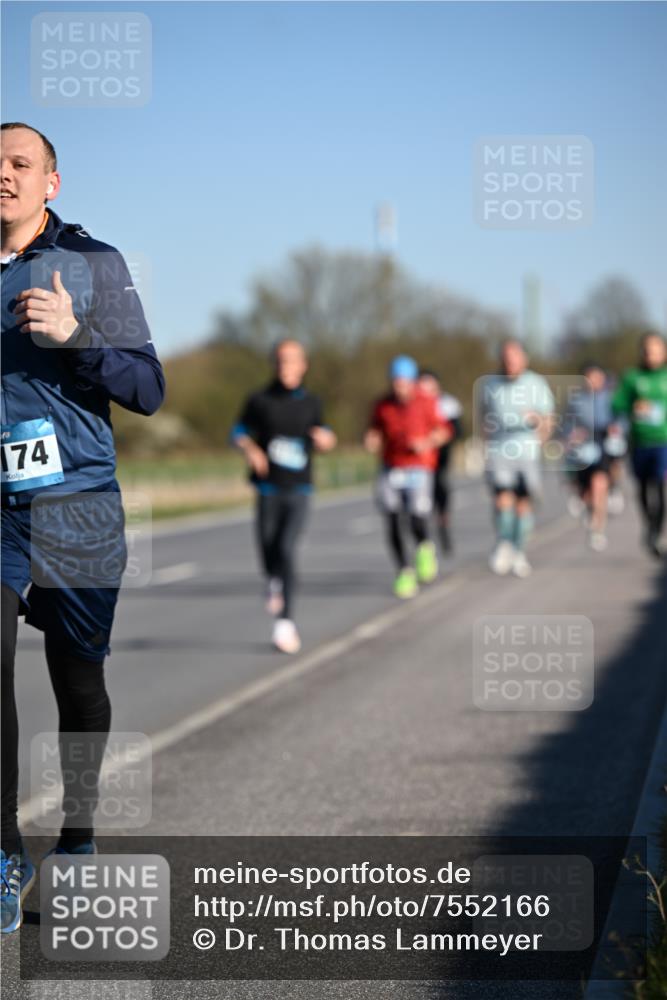 06.04.2025 - 44. Internationalen Wilhelmsburger Insellauf Dr. Thomas Lammeyer http://msf.ph/oto/7552166 06.04.2025 09:25:43 Laufen 174 meine-sportfotos.de