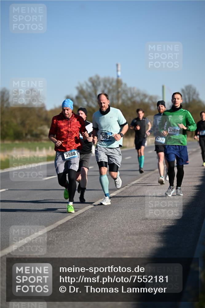 06.04.2025 - 44. Internationalen Wilhelmsburger Insellauf Dr. Thomas Lammeyer http://msf.ph/oto/7552181 06.04.2025 09:25:46 Laufen 3588, 3623, 4271, 3267 meine-sportfotos.de