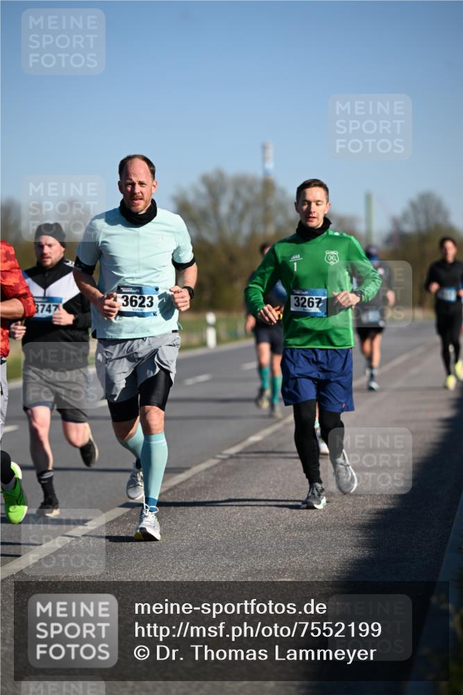 06.04.2025 - 44. Internationalen Wilhelmsburger Insellauf Dr. Thomas Lammeyer http://msf.ph/oto/7552199 06.04.2025 09:25:47 Laufen 3747, 3623, 3267 meine-sportfotos.de