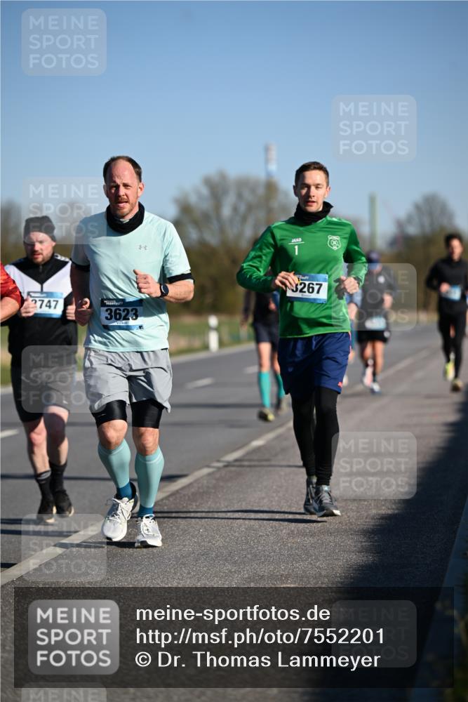 06.04.2025 - 44. Internationalen Wilhelmsburger Insellauf Dr. Thomas Lammeyer http://msf.ph/oto/7552201 06.04.2025 09:25:48 Laufen 3623, 267, 2747 meine-sportfotos.de