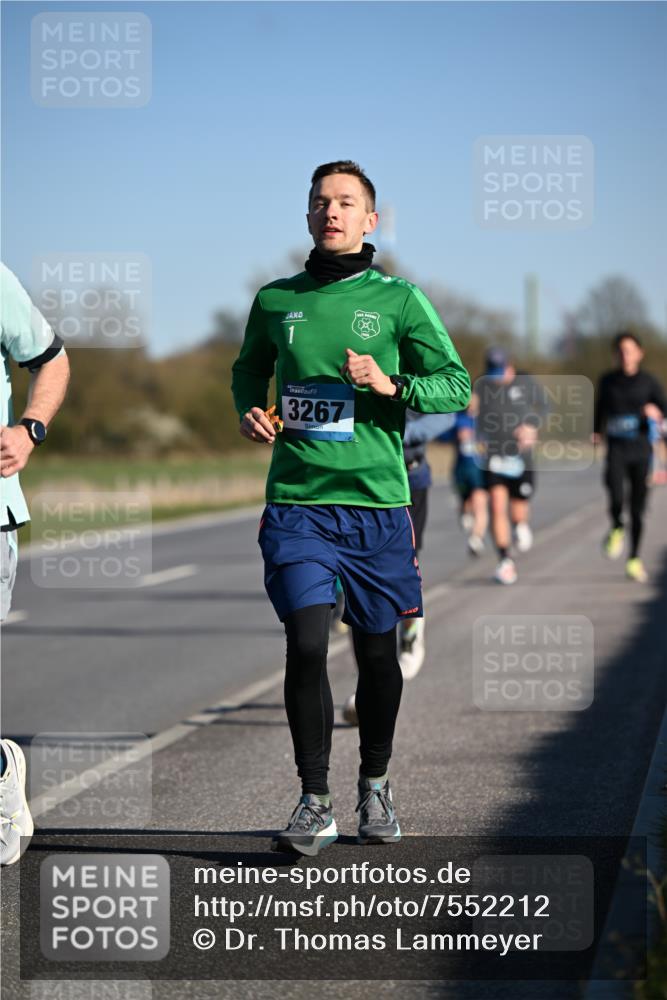06.04.2025 - 44. Internationalen Wilhelmsburger Insellauf Dr. Thomas Lammeyer http://msf.ph/oto/7552212 06.04.2025 09:25:49 Laufen 1, 3267 meine-sportfotos.de