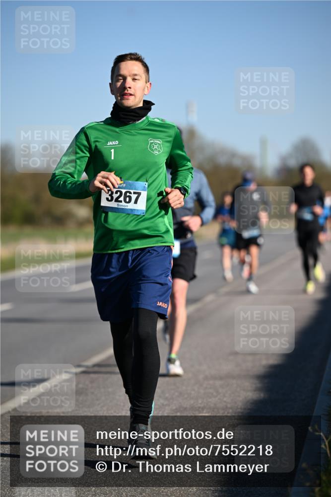 06.04.2025 - 44. Internationalen Wilhelmsburger Insellauf Dr. Thomas Lammeyer http://msf.ph/oto/7552218 06.04.2025 09:25:49 Laufen 1, 3267 meine-sportfotos.de