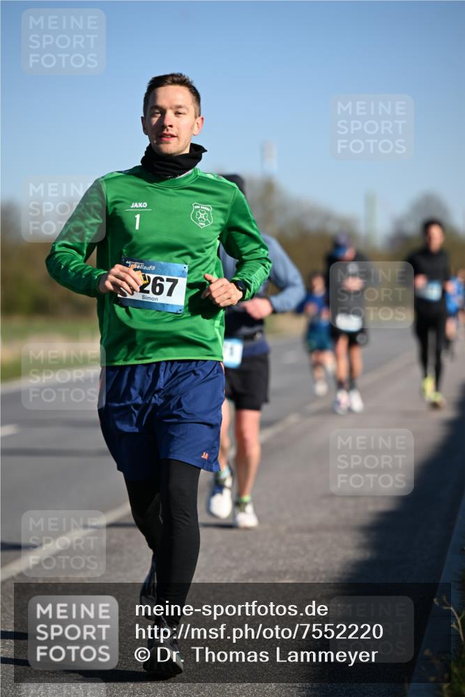 06.04.2025 - 44. Internationalen Wilhelmsburger Insellauf Dr. Thomas Lammeyer http://msf.ph/oto/7552220 06.04.2025 09:25:49 Laufen 1, 267 meine-sportfotos.de