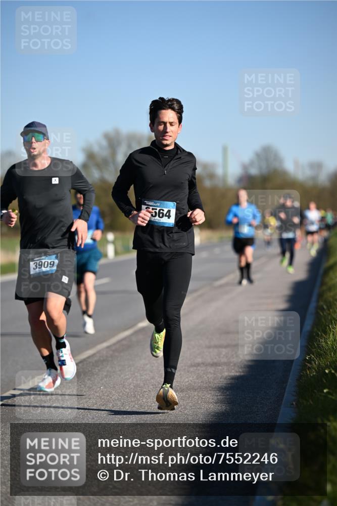 06.04.2025 - 44. Internationalen Wilhelmsburger Insellauf Dr. Thomas Lammeyer http://msf.ph/oto/7552246 06.04.2025 09:25:53 Laufen 3909, 564 meine-sportfotos.de