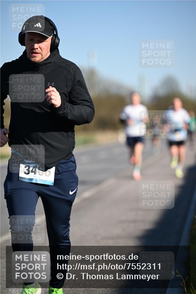 06.04.2025 - 44. Internationalen Wilhelmsburger Insellauf Dr. Thomas Lammeyer http://msf.ph/oto/7552311 06.04.2025 09:26:03 Laufen 3466 meine-sportfotos.de