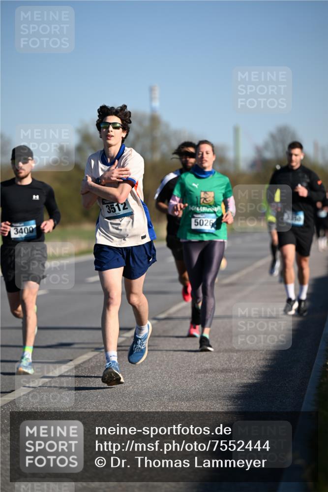 06.04.2025 - 44. Internationalen Wilhelmsburger Insellauf Dr. Thomas Lammeyer http://msf.ph/oto/7552444 06.04.2025 09:26:16 Laufen 3400, 3512, 5026 meine-sportfotos.de