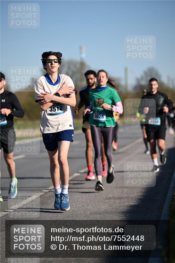 06.04.2025 - 44. Internationalen Wilhelmsburger Insellauf Dr. Thomas Lammeyer http://msf.ph/oto/7552448 06.04.2025 09:26:17 Laufen 3512, 5026 meine-sportfotos.de