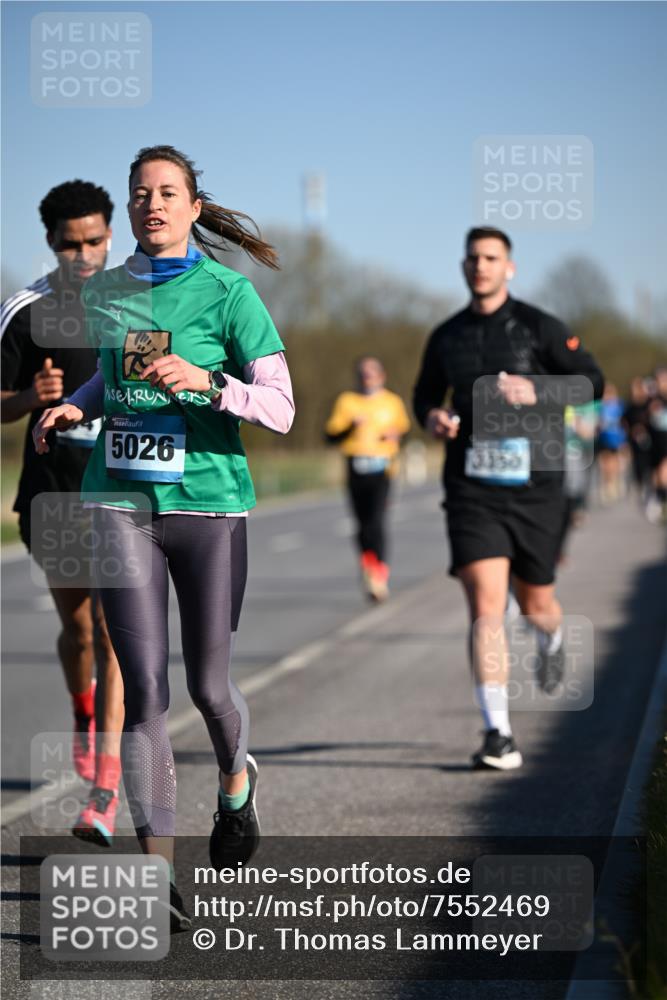 06.04.2025 - 44. Internationalen Wilhelmsburger Insellauf Dr. Thomas Lammeyer http://msf.ph/oto/7552469 06.04.2025 09:26:19 Laufen 5026, 3150 meine-sportfotos.de