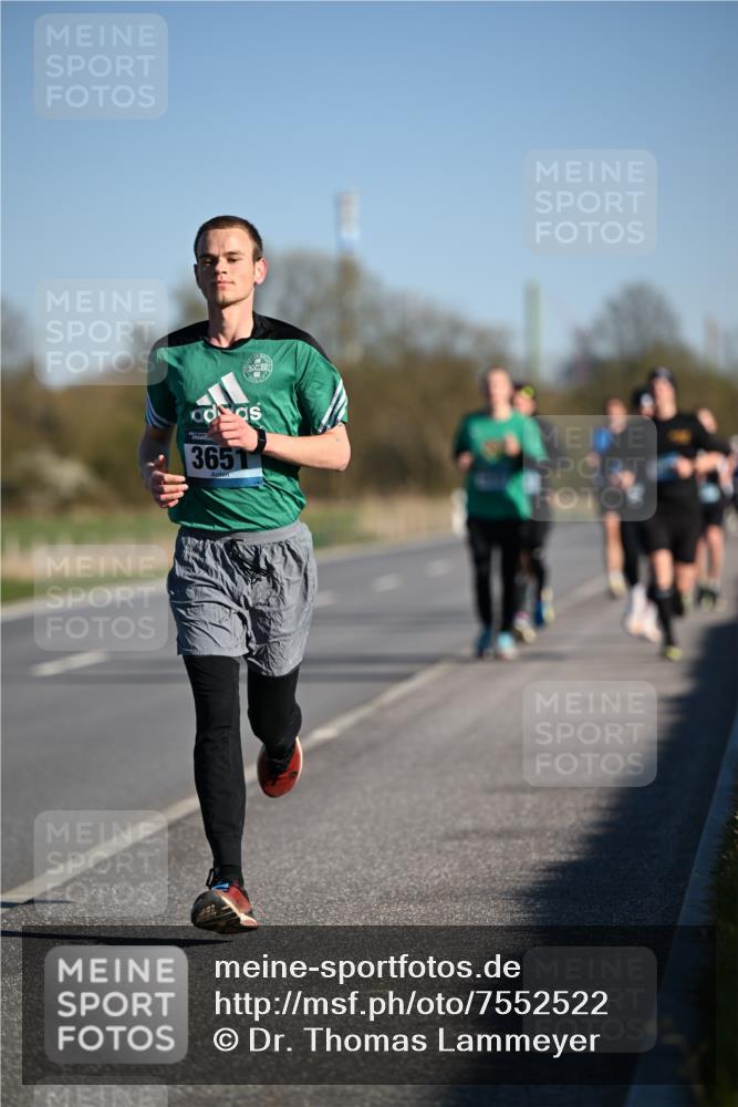 06.04.2025 - 44. Internationalen Wilhelmsburger Insellauf Dr. Thomas Lammeyer http://msf.ph/oto/7552522 06.04.2025 09:26:25 Laufen 3651 meine-sportfotos.de