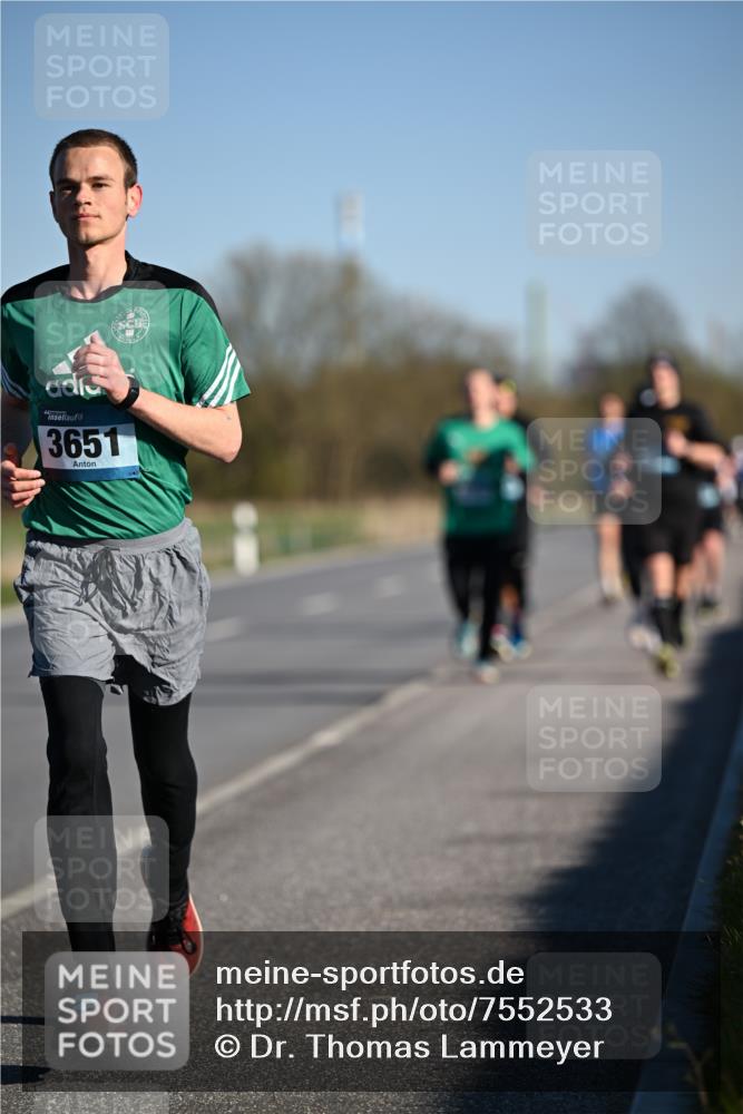 06.04.2025 - 44. Internationalen Wilhelmsburger Insellauf Dr. Thomas Lammeyer http://msf.ph/oto/7552533 06.04.2025 09:26:26 Laufen 3651 meine-sportfotos.de