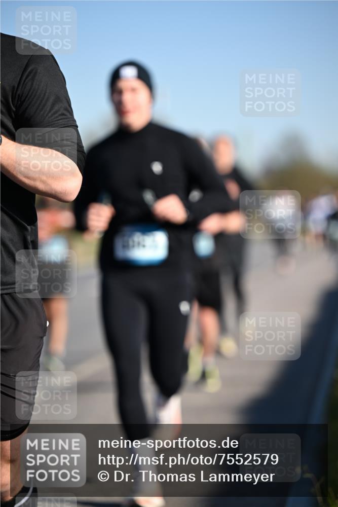 06.04.2025 - 44. Internationalen Wilhelmsburger Insellauf Dr. Thomas Lammeyer http://msf.ph/oto/7552579 06.04.2025 09:26:32 Laufen  meine-sportfotos.de