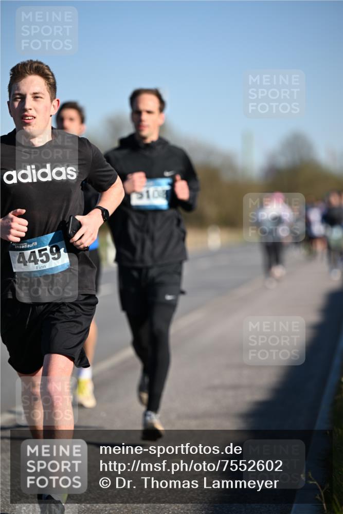 06.04.2025 - 44. Internationalen Wilhelmsburger Insellauf Dr. Thomas Lammeyer http://msf.ph/oto/7552602 06.04.2025 09:26:34 Laufen 10, 4459 meine-sportfotos.de
