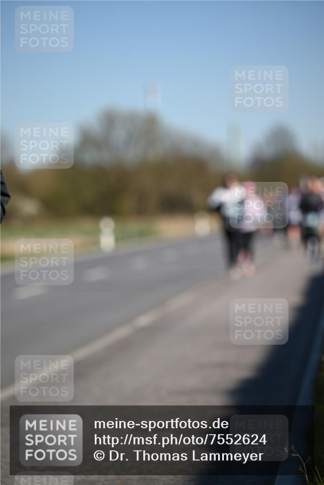 06.04.2025 - 44. Internationalen Wilhelmsburger Insellauf Dr. Thomas Lammeyer http://msf.ph/oto/7552624 06.04.2025 09:26:35 Laufen  meine-sportfotos.de