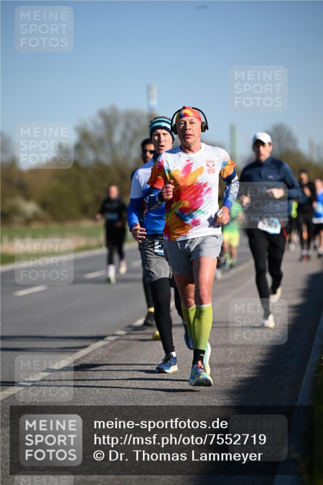 06.04.2025 - 44. Internationalen Wilhelmsburger Insellauf Dr. Thomas Lammeyer http://msf.ph/oto/7552719 06.04.2025 09:26:48 Laufen  meine-sportfotos.de