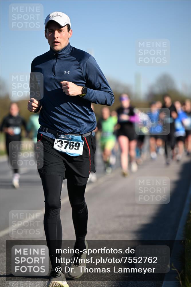 06.04.2025 - 44. Internationalen Wilhelmsburger Insellauf Dr. Thomas Lammeyer http://msf.ph/oto/7552762 06.04.2025 09:26:51 Laufen 3769 meine-sportfotos.de