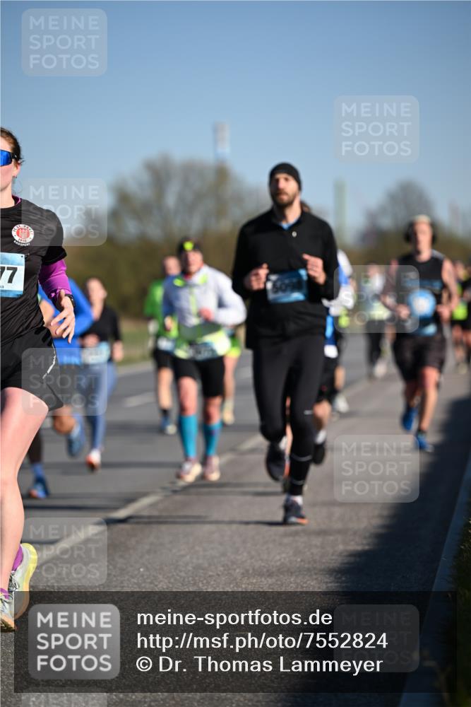 06.04.2025 - 44. Internationalen Wilhelmsburger Insellauf Dr. Thomas Lammeyer http://msf.ph/oto/7552824 06.04.2025 09:26:56 Laufen 1910, 77 meine-sportfotos.de