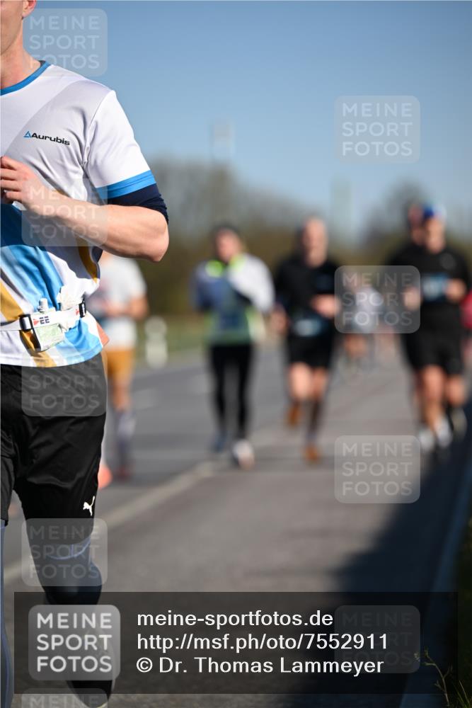 06.04.2025 - 44. Internationalen Wilhelmsburger Insellauf Dr. Thomas Lammeyer http://msf.ph/oto/7552911 06.04.2025 09:27:03 Laufen  meine-sportfotos.de